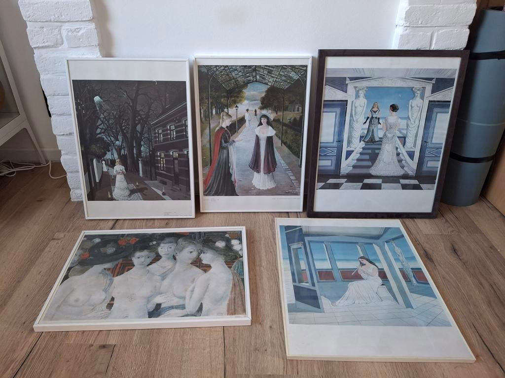 Vijf reproducties Paul Delvaux, Ophalen
