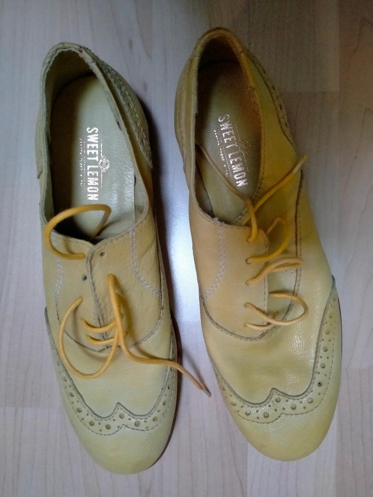 Gele schoenen lage hak maat 37 Sweet Lemon, ANDERE, Jaune, Comme neuf, Enlèvement