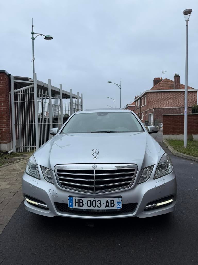 Mersedes Benz E220 Goede stan, Automaat, Euro 5, Achterwielaandrijving, Zwart