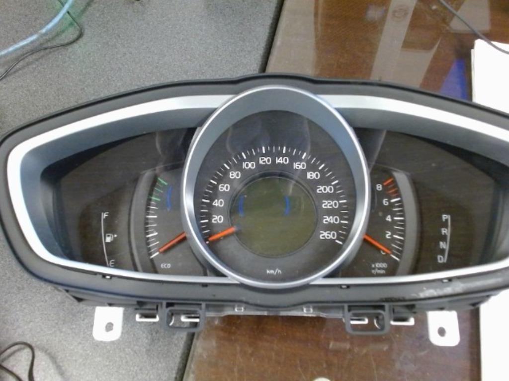 Compteur Volvo V40 2 break 2016  31453100 (443) LP/14886, Enlèvement, Utilisé, Volvo