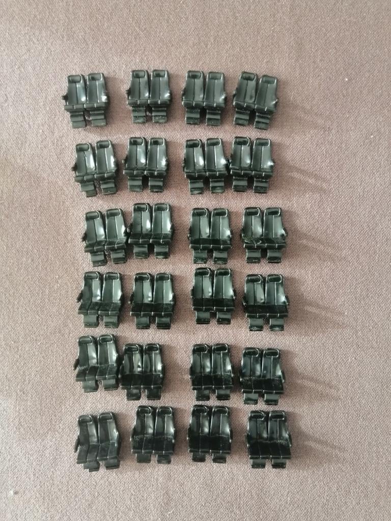 24 chaises, échelle 1/43, Enlèvement ou Envoi, Comme neuf