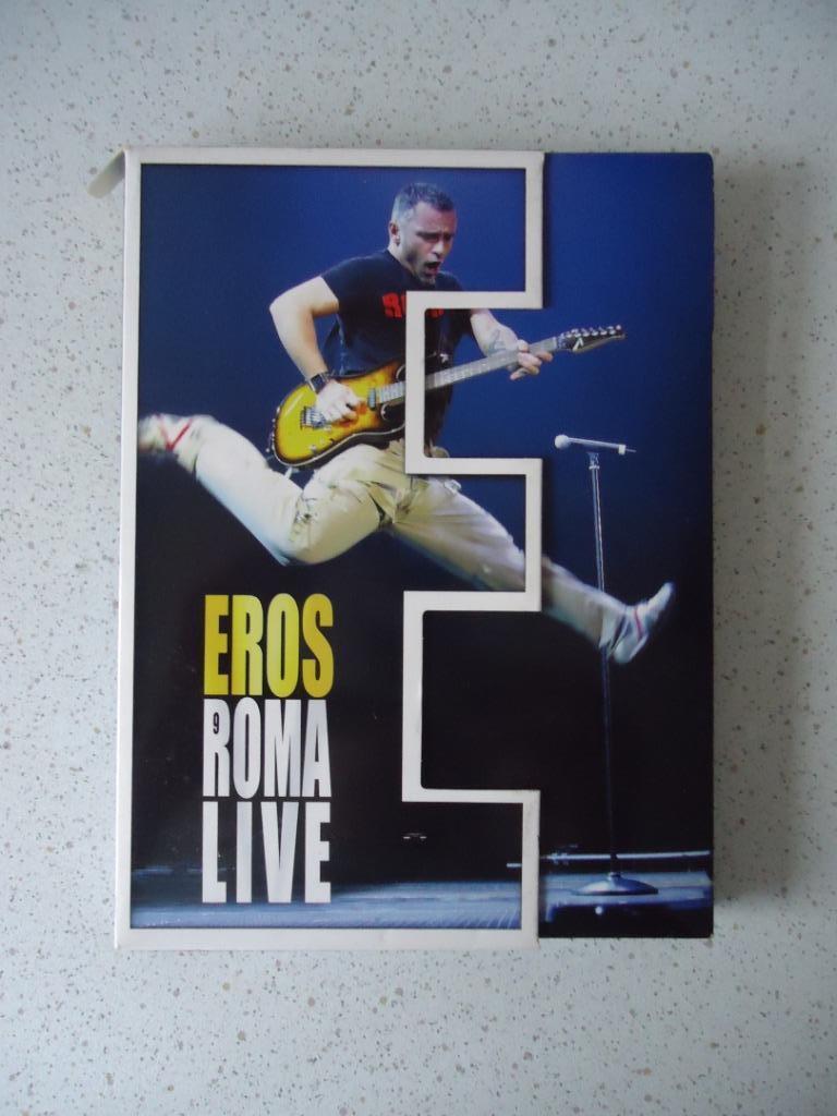 2 DVD Box  "EROS Roma Live" met fotoboek in Prima Staat., Enlèvement ou Envoi, Comme neuf, Musique et Concerts, Coffret