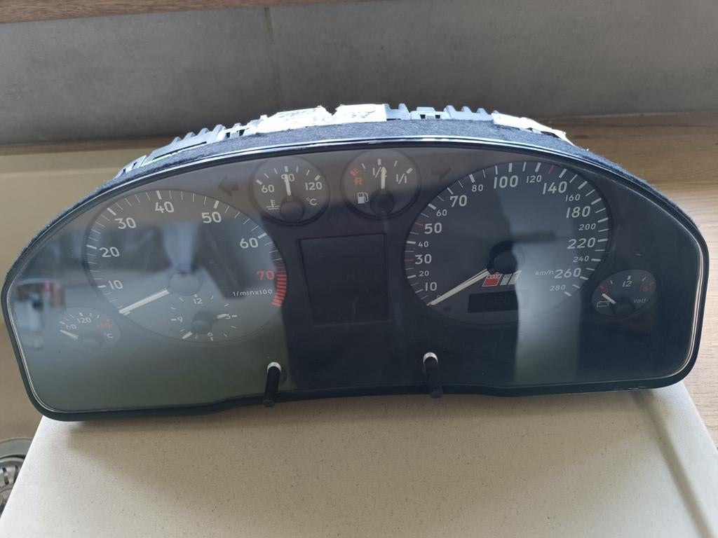 Compteur Audi S4, Enlèvement, Audi