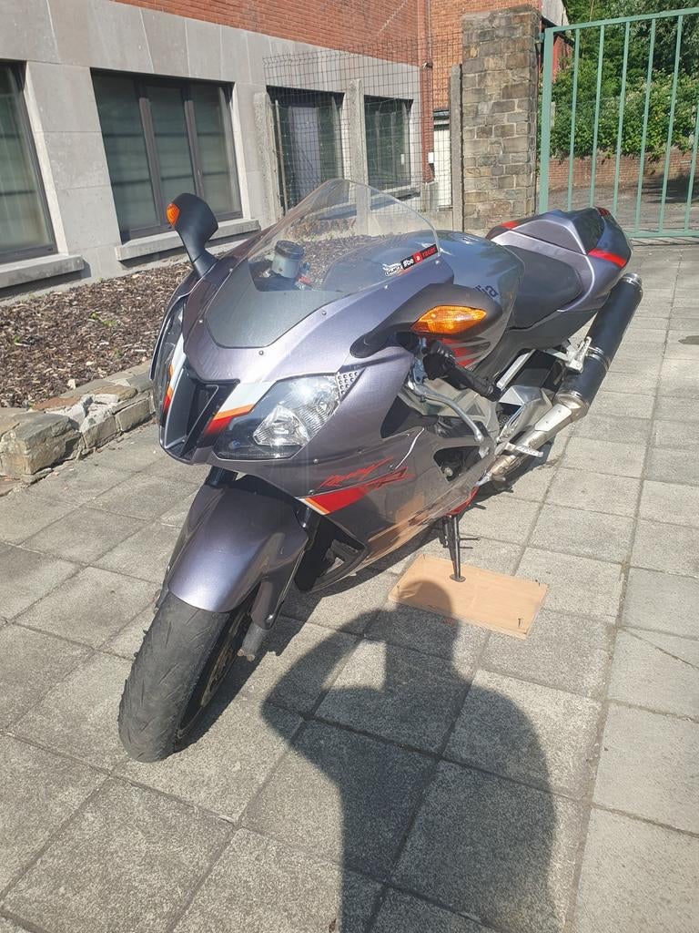 Aprilia RSV1000R, Plus de 35 kW, 2 cylindres, Super Sport, Particulier