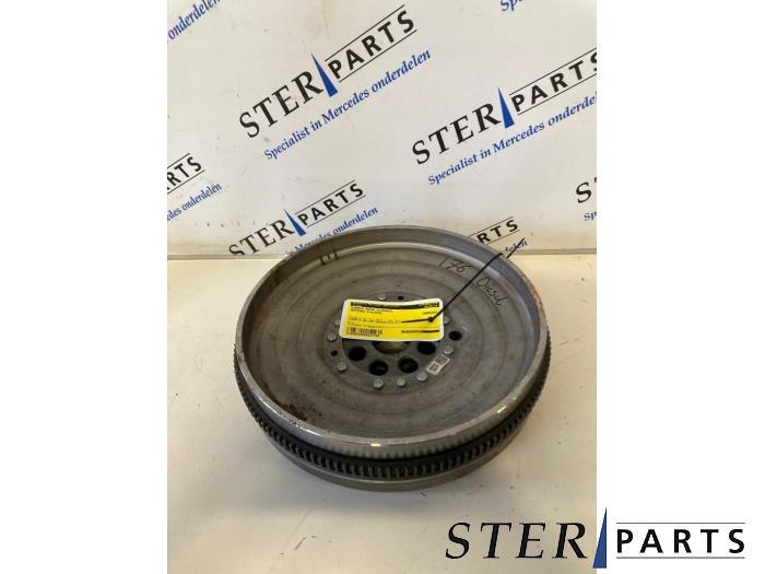 Volant d'inertie masse double d'un Mercedes A-Klasse, Autos : Pièces & Accessoires, Moteurs & Accessoires, Mercedes-Benz, Utilisé