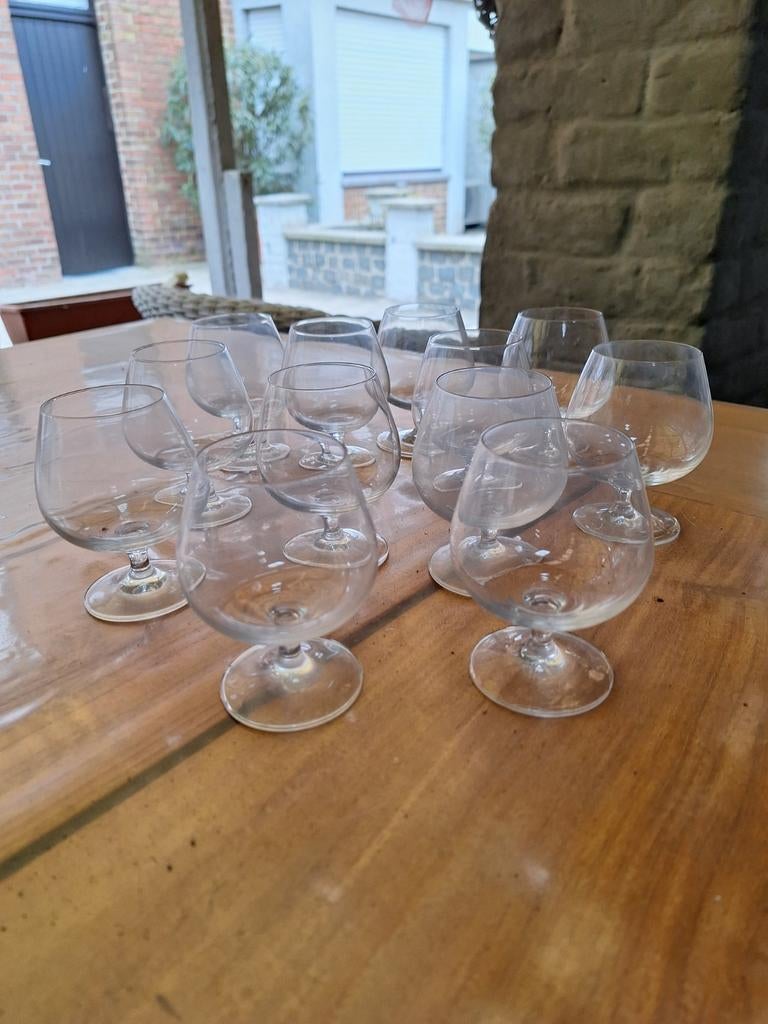 12 glazen voor cognac of likeur of voor aperitief hapjes, Ophalen, Zo goed als nieuw