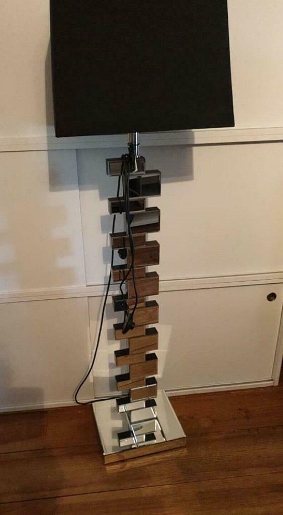 Prachtige J-LINE DESIGN spiegel- en vloerlampset, Ophalen, 100 tot 150 cm, Zo goed als nieuw, Overige materialen