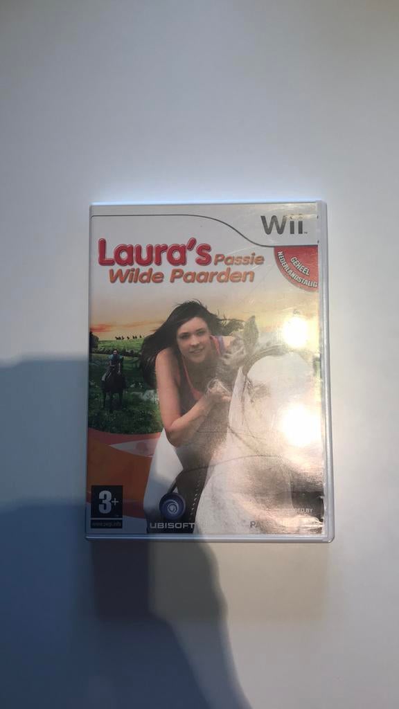 Laura’s passie wilde paarden, Ophalen of Verzenden, Zo goed als nieuw