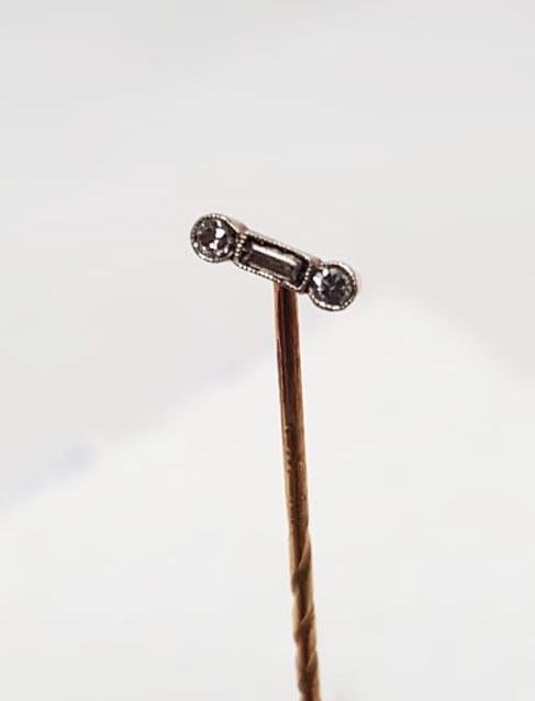 Pince à cravate en or brillant 18 carats., Enlèvement ou Envoi, Or, Avec pierre précieuse