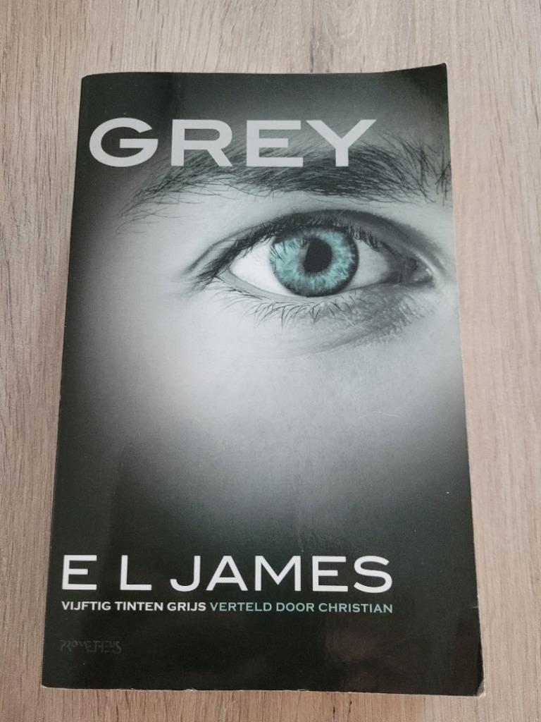 roman GREY - E L JAMES, Ophalen of Verzenden, Zo goed als nieuw, Nederland, E L James