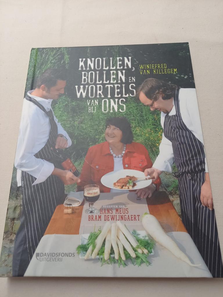 Hans Meus - Knollen, bollen en wortels van bij ons, Ophalen, Hans Meus; Bram de Wijngaert; Winiefred van Killegem
