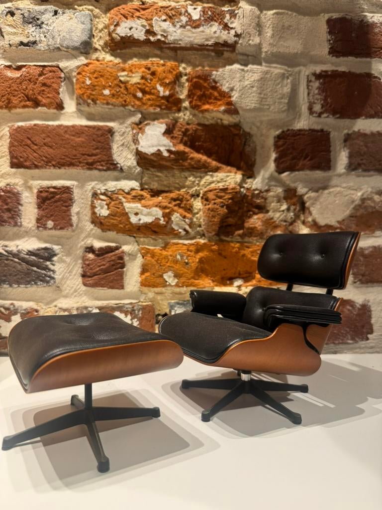 Eames Miniature Vitra, Verzamelen, Beelden en Beeldjes, Ophalen of Verzenden, Zo goed als nieuw