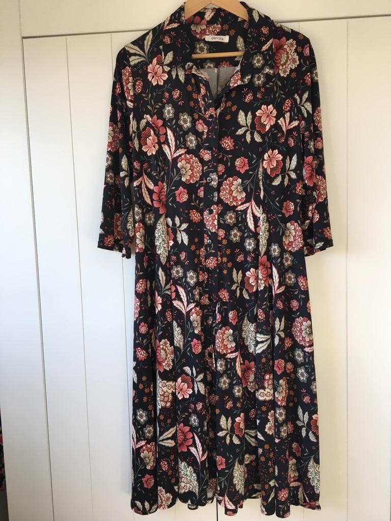 PAPRIKA, jolie robe taille M (automne et hiver C.), Enlèvement ou Envoi, Comme neuf, Robe, Paprika
