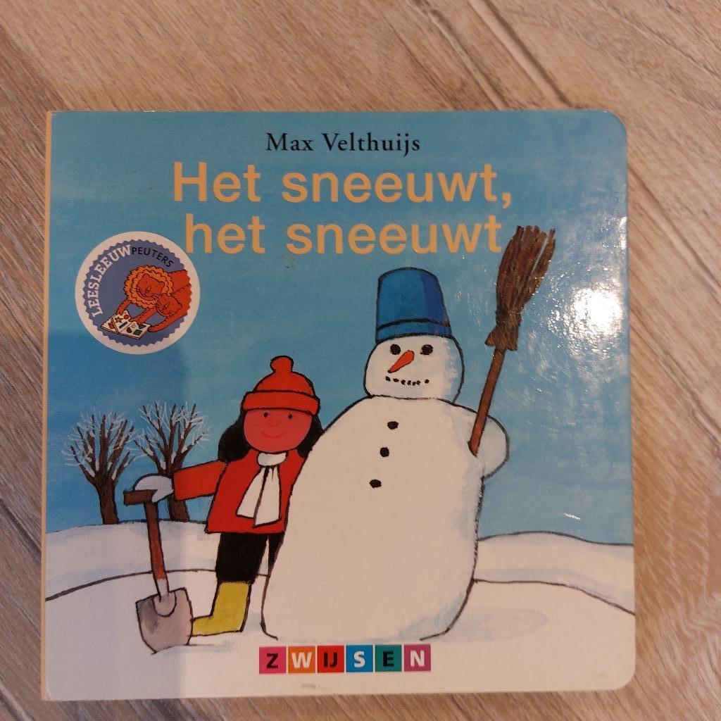 boek Het sneeuwt, het sneeuwt Max Velthuijs, Ophalen, Zo goed als nieuw, Max Velthuijs