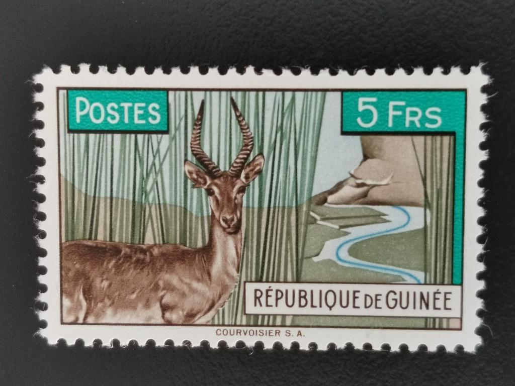 Guinée 1961- wilde dieren - bohorrietbok - toeslagzegel *, Postzegels en Munten, Postzegels | Afrika, Ophalen of Verzenden, Guinee