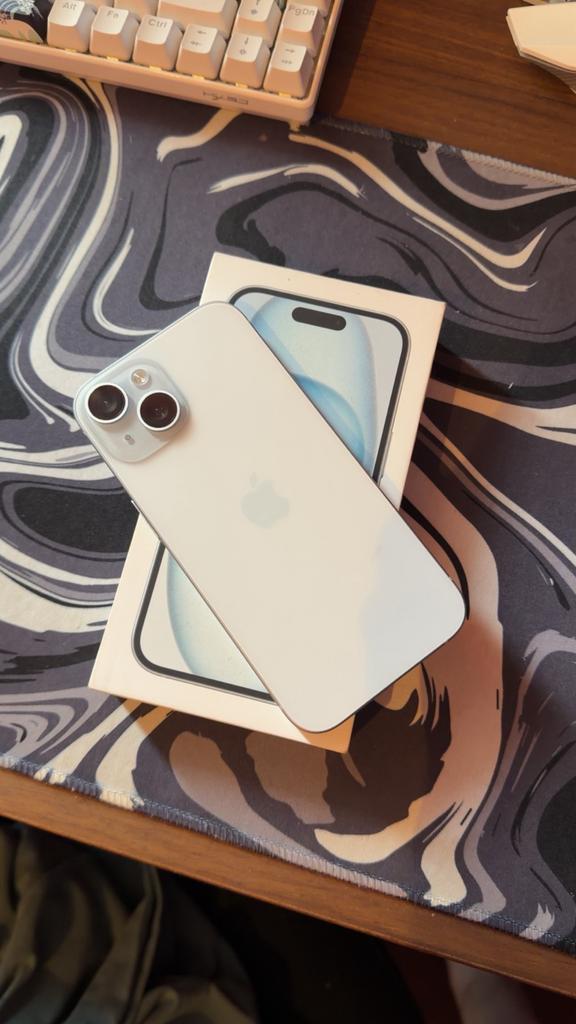 iPhone 15, Télécoms, Téléphonie mobile | Apple iPhone, 128 GB, IPhone 15, Enlèvement ou Envoi, 78 %