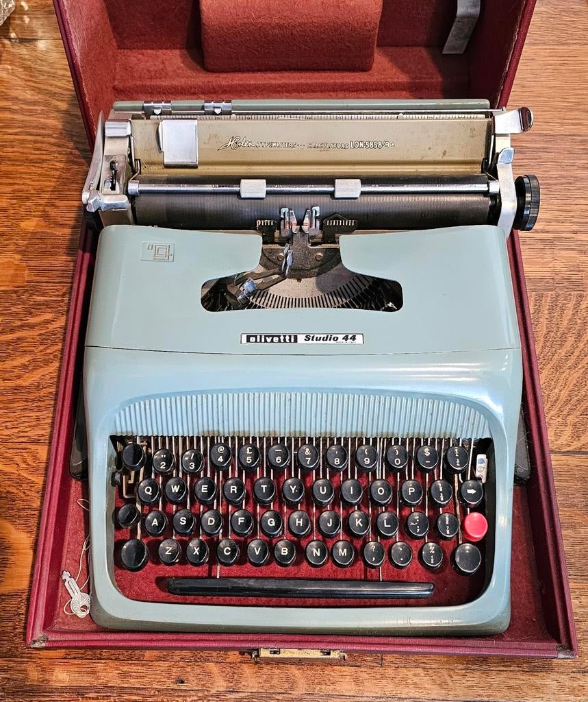 Olivetti - Studio 44 Typemachine (1952), Ophalen, Gebruikt