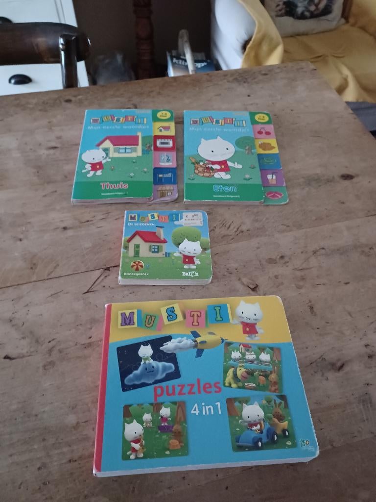 Boekjes MUSTI vanaf 1 euro, Ophalen of Verzenden