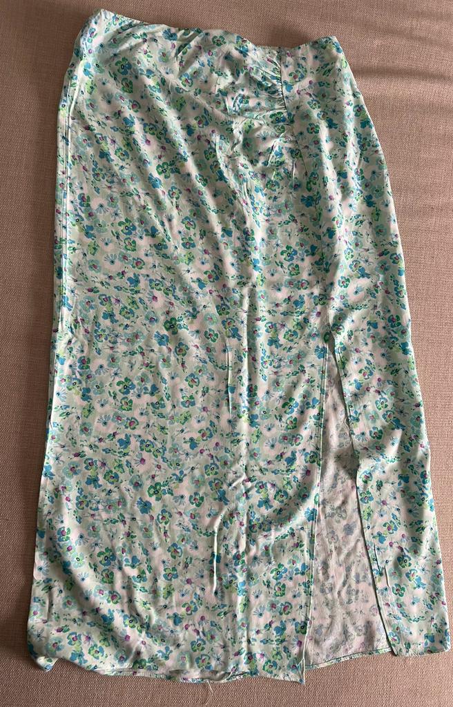 Jupe fendue Primark taille 36, Vêtements | Femmes, Enlèvement ou Envoi, Primark, Taille 36 (S), Comme neuf