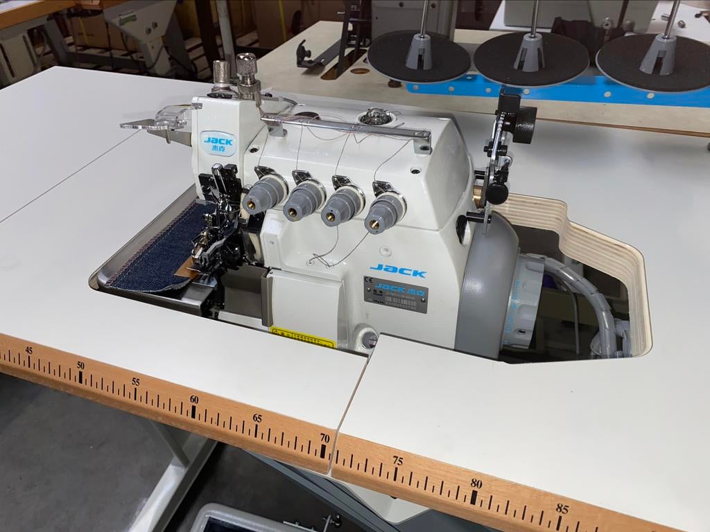 Industriële lockmachine overlock dubbel transport jack nieuw, Overige merken, Nieuw, Ophalen of Verzenden, Lockmachine