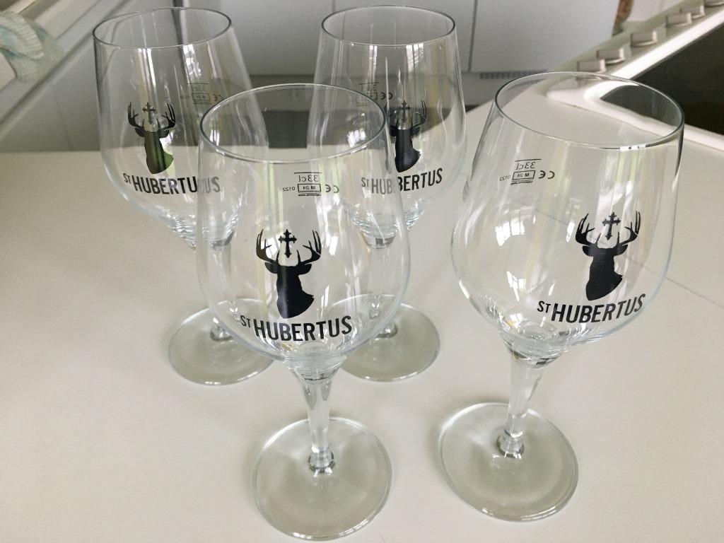 4 glazen Sint-Hubertus, Ophalen of Verzenden, Nieuw, Glas of Glazen