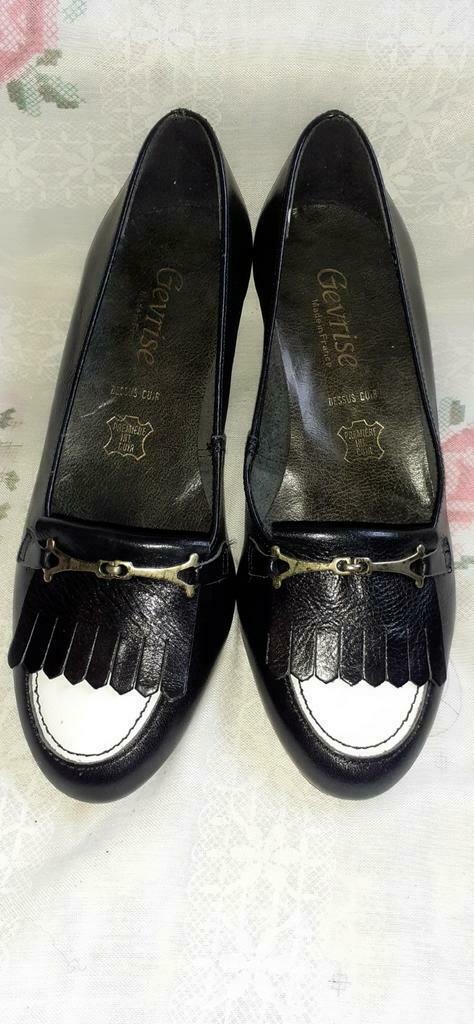 §  Chaussures dame cuir deux tons avec frange pt 36 (ref13), Vêtements | Femmes, Enlèvement ou Envoi, Neuf, Blanc