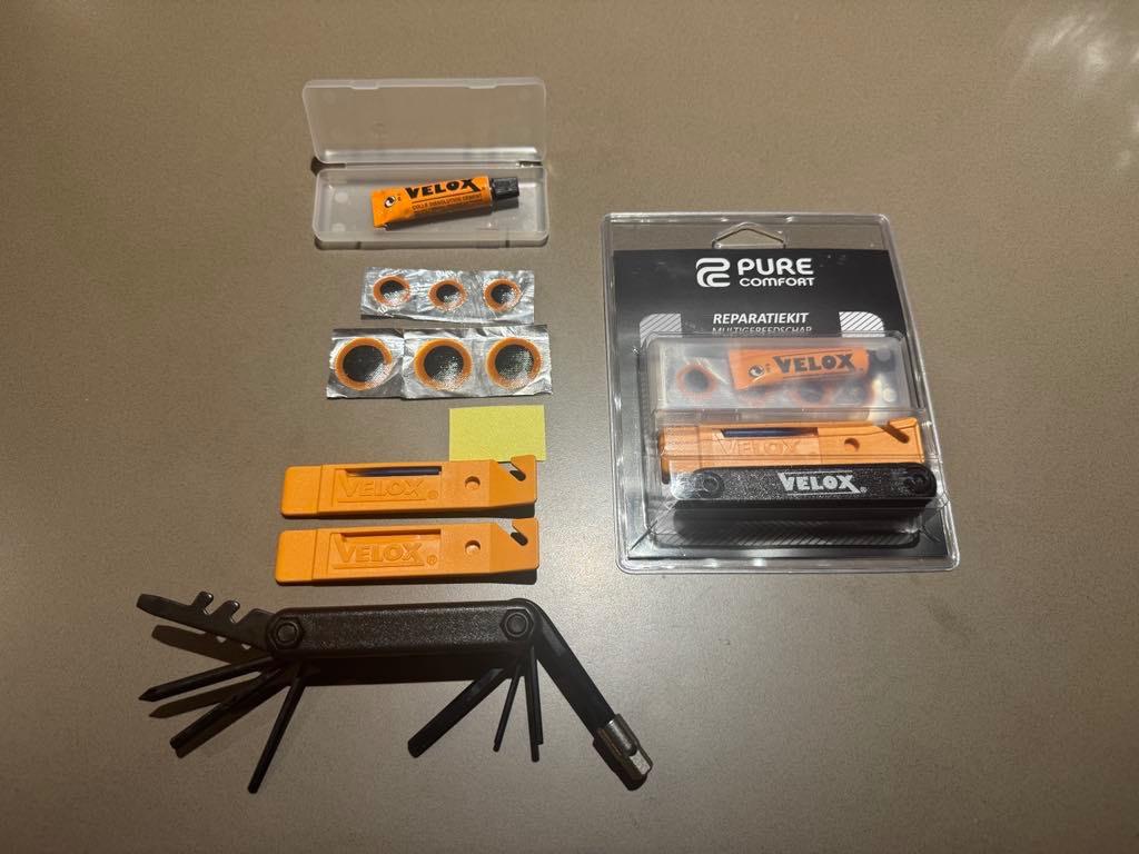Velox Bandenreparatieset met bandenlichters en multitool, Fietsen en Brommers, Ophalen of Verzenden, Nieuw, Band