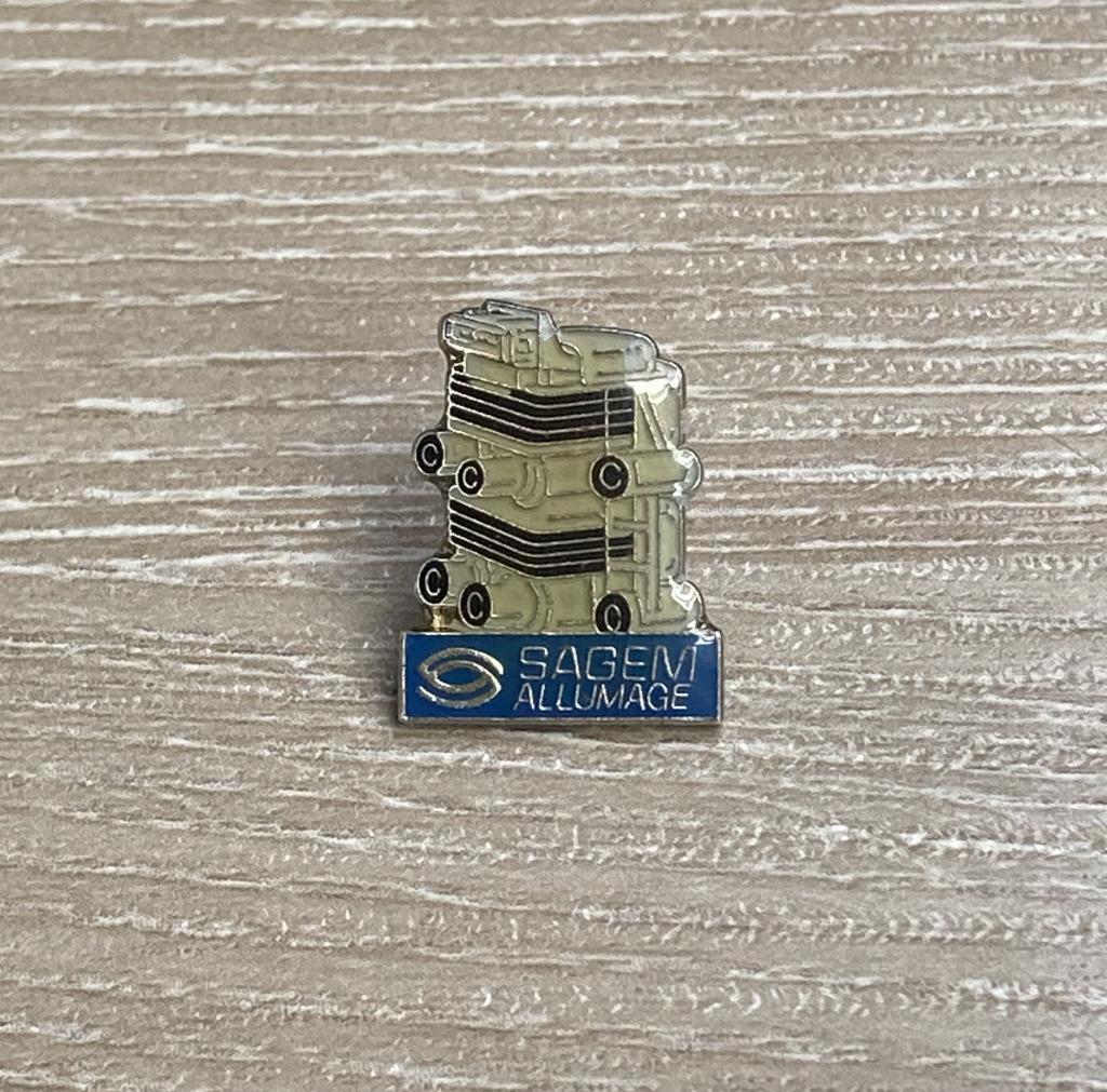 PIN - SAGEM - ALLUMAGE, Envoi, Utilisé, Autres sujets/thèmes, Insigne ou Pin's