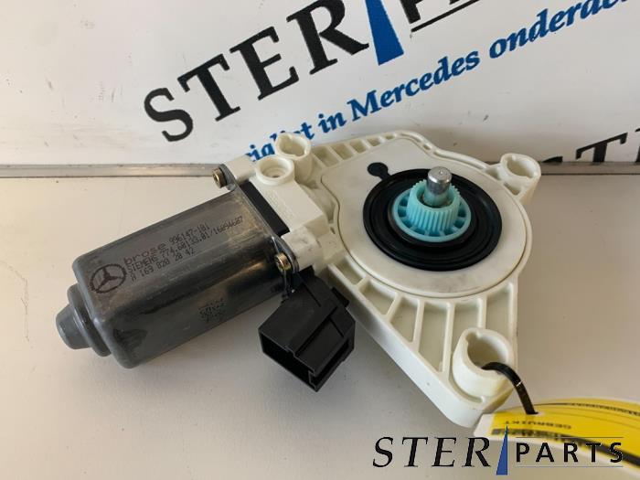 Moteur de vitre portière d'un Mercedes A-Klasse, Enlèvement ou Envoi, 3 mois de garantie, Utilisé, Mercedes-Benz