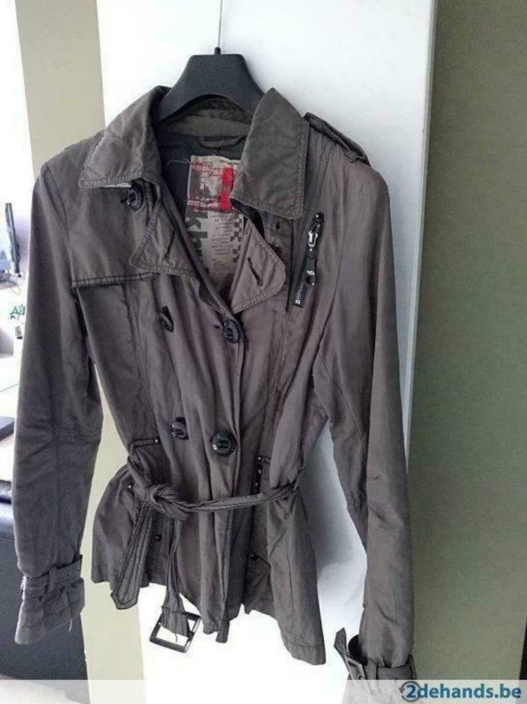 Veste (pluie) femme en taille 38, Enlèvement ou Envoi, Comme neuf, Taille 38/40 (M), Autres couleurs