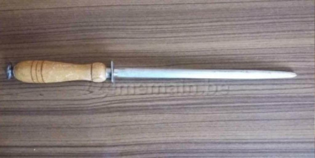 Aiguiseur SOLINGEN – 21cm la partie métallique, Maison & Meubles, Cuisine | Couverts, Utilisé, Enlèvement ou Envoi