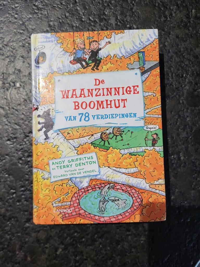 De waanzinnige boomhut, Ophalen
