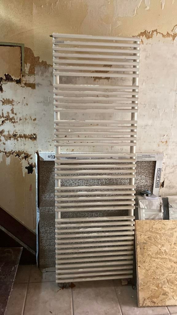 Siertadiator acova, Doe-het-zelf en Bouw, Ophalen, Zo goed als nieuw