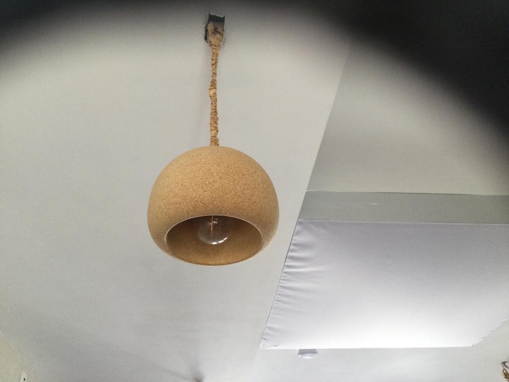 Lampes suspendues en liège, Maison & Meubles, Lampes | Suspensions, Utilisé, Enlèvement ou Envoi