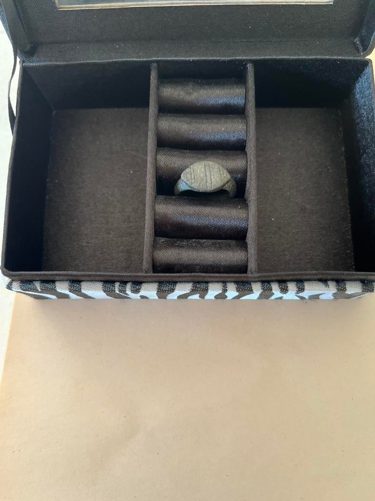 Antieke ring ( lot 4 ), Antiek en Kunst, Ophalen of Verzenden, Brons