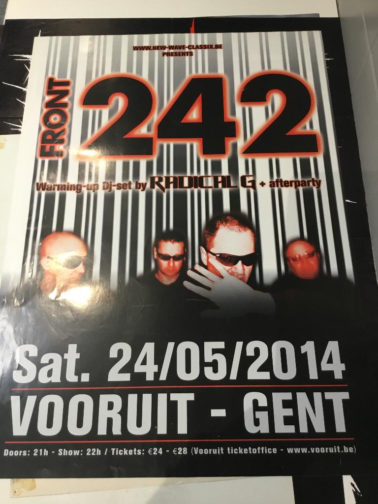 2x Front 242 poster., Enlèvement ou Envoi, Comme neuf, Affiche, Œuvre d'art ou Peinture