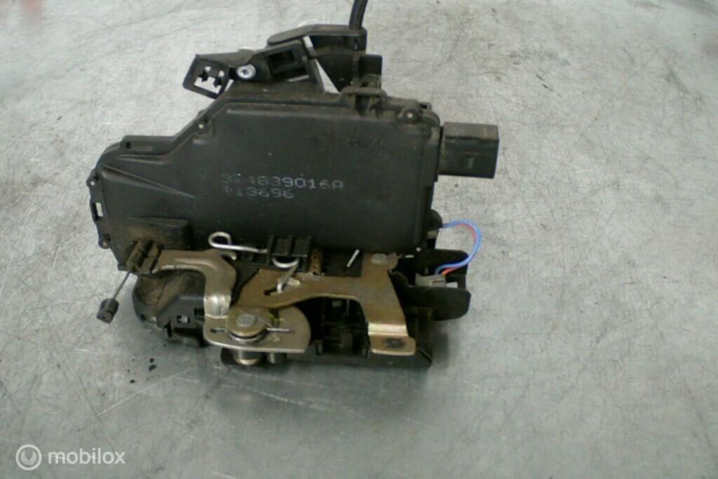 Deurslot mechaniek ​​RA 3B4839016A​ ​​VW Golf IV ('97-'04), Enlèvement ou Envoi, Volkswagen, Utilisé, Volkswagen