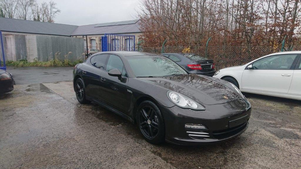 Porsche panamera 4 3600cc essence gps bt auto 183000 KM, Autos, Porsche, Cuir, Achat, 3598 cm³, Entreprise