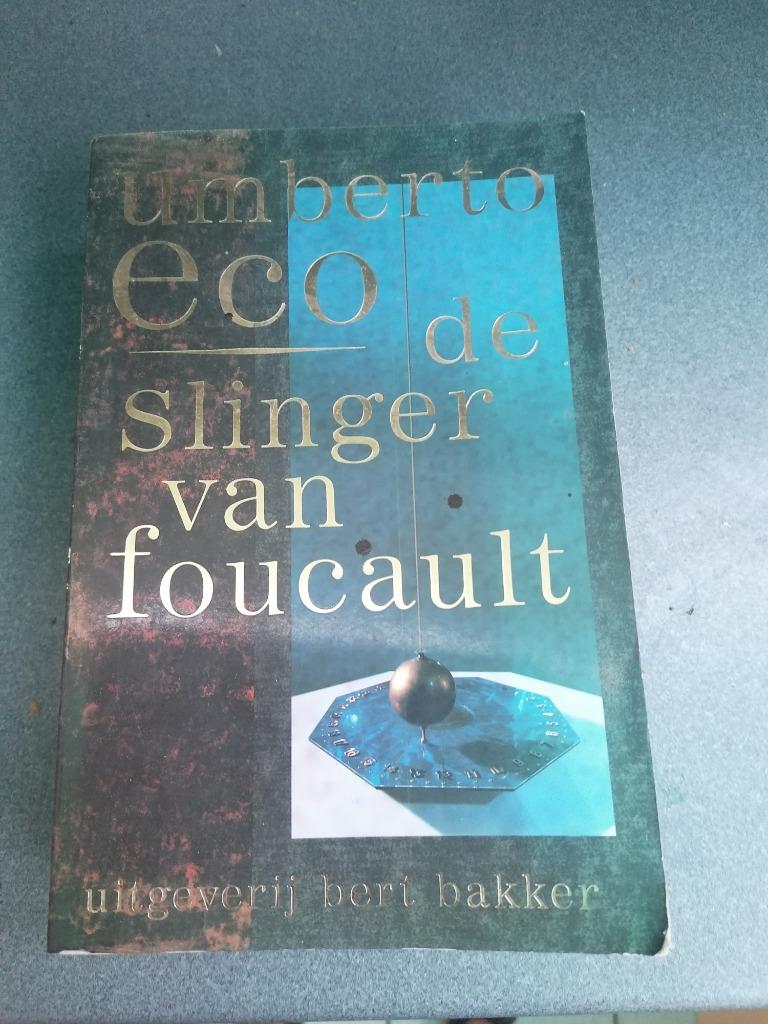 Boek Umberto Eco, de slinger van foucault, Ophalen of Verzenden, Gelezen, Umberto Eco, Europa overig