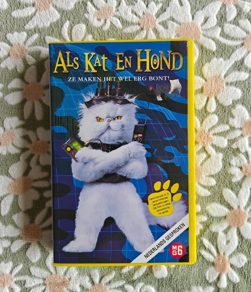 VHS - Als kat en hond - Warner Home video - Vintage - €4, CD & DVD, VHS | Film, À partir de 6 ans, Enlèvement, Utilisé, Comédie