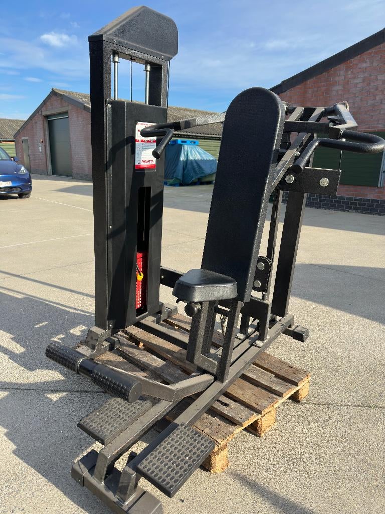 Panatta Fit2000 shoulder press converging, Pectoraux, Centrale électrique, Enlèvement, Utilisé