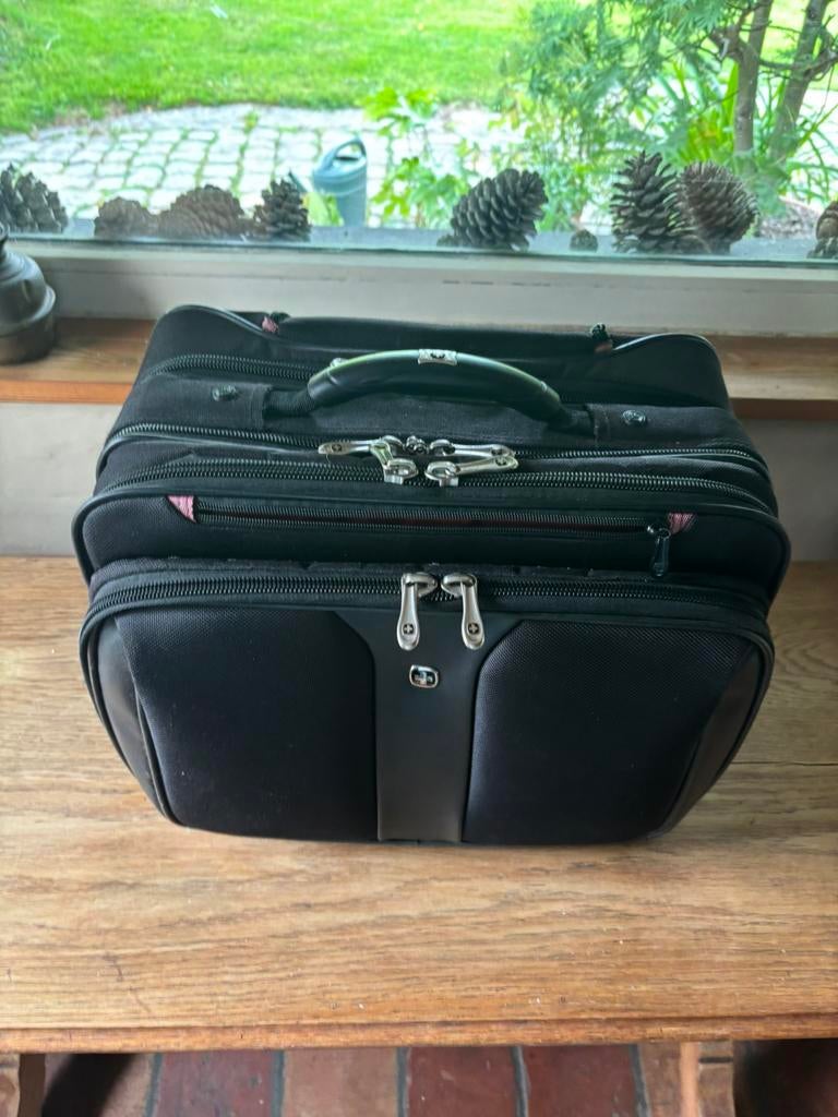 Bagage Wenger, Enlèvement ou Envoi, Comme neuf, Noir, Roulettes