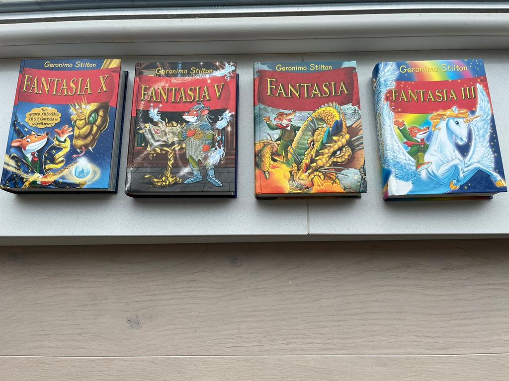 Geronimo Stilton boeken, Boeken, Kinderboeken | Jeugd | 10 tot 12 jaar, Ophalen of Verzenden, Zo goed als nieuw