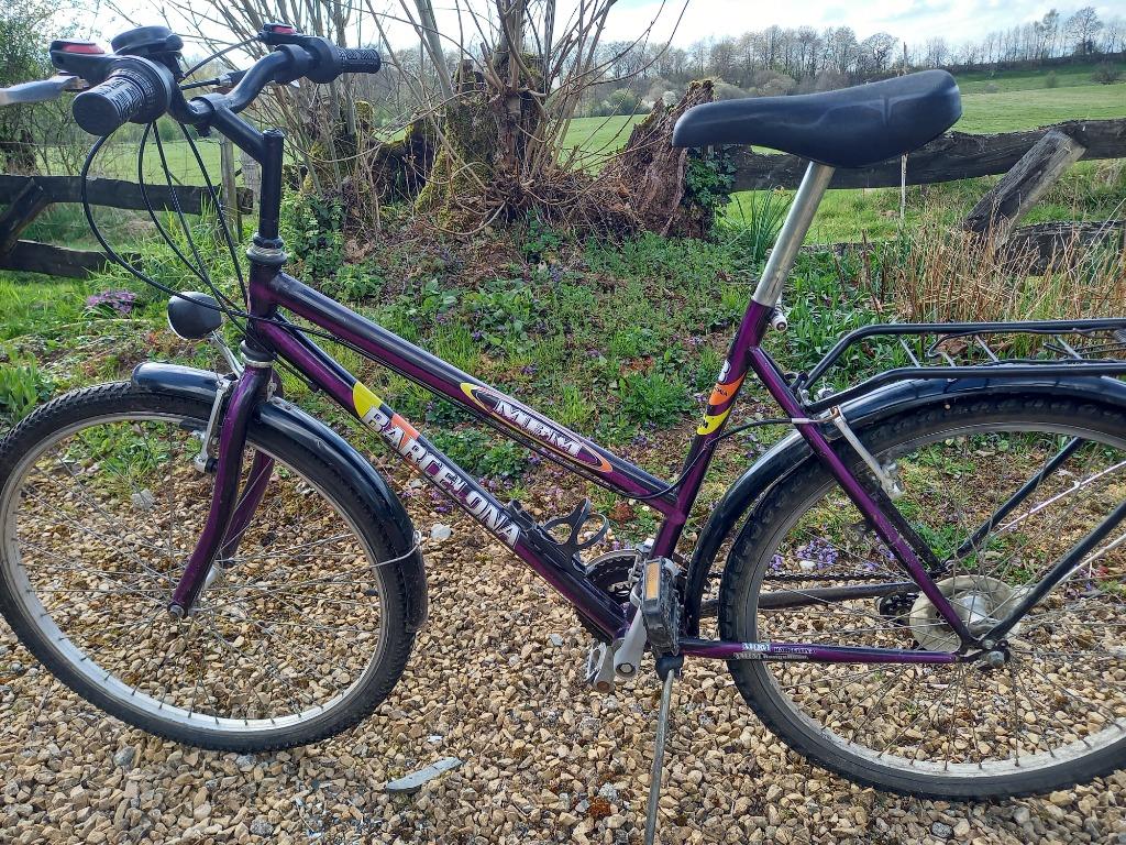 Vélo dame, Fietsen en Brommers, Fietsen | Dames | Damesfietsen, Gebruikt, Overige merken, Versnellingen, 53 tot 56 cm, Ophalen