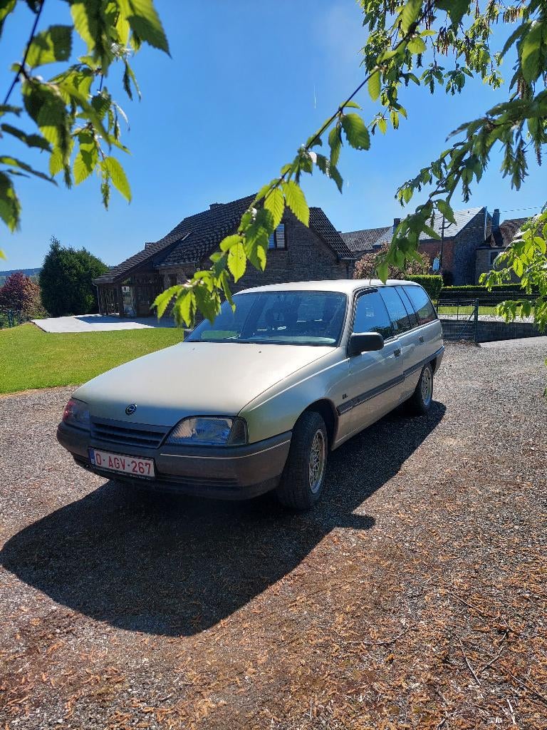Opel Omega break oldtimer, Auto's, Omega, Particulier, Zilver of Grijs, Te koop