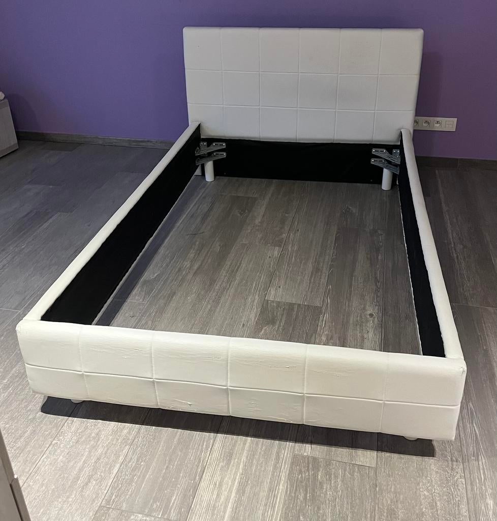 Twijfelaar bed 1,20 m, Huis en Inrichting, Ophalen, Overige materialen, Gebruikt, Wit lederlook