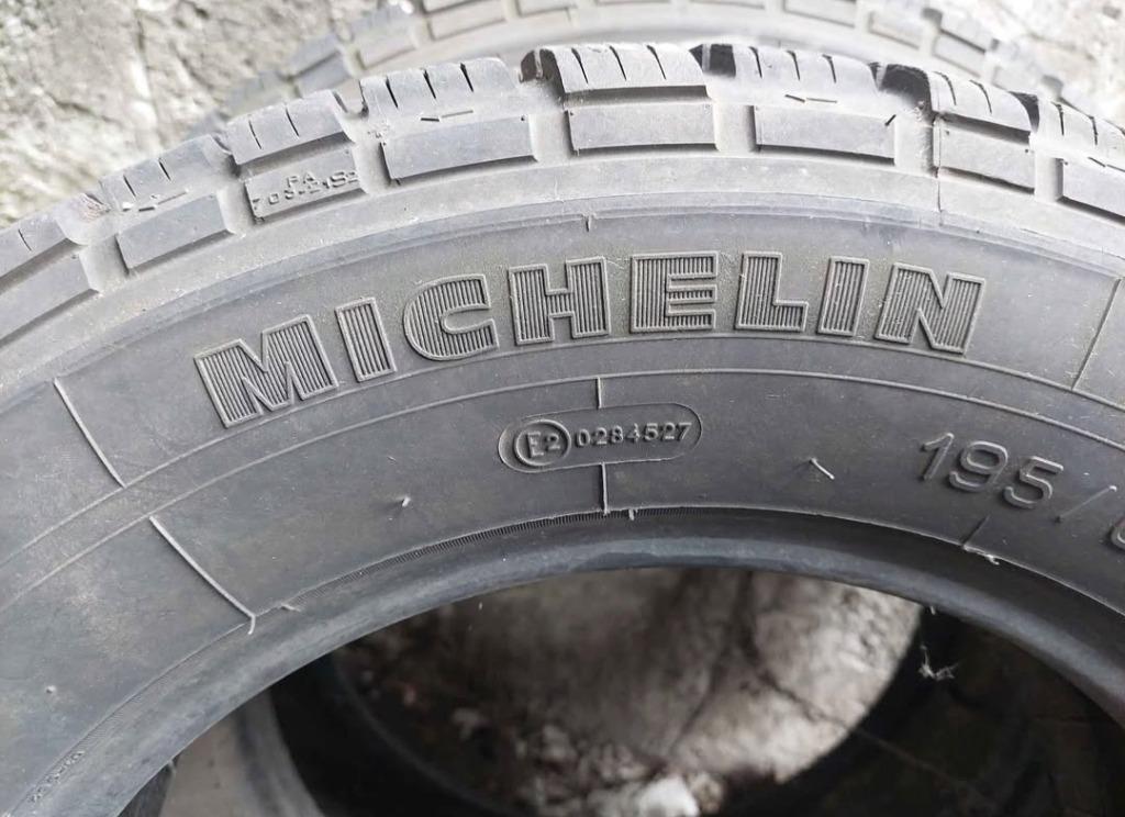 2 Pnues MICHELIN  195.65.R  15 tre bonne état prix 25 pour, Enlèvement