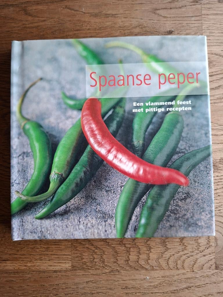 Spaanse peper - Een vlammend feest met pittige recepten, Boeken, Kookboeken, Verzenden, Hoofdgerechten, Zo goed als nieuw, Spanje
