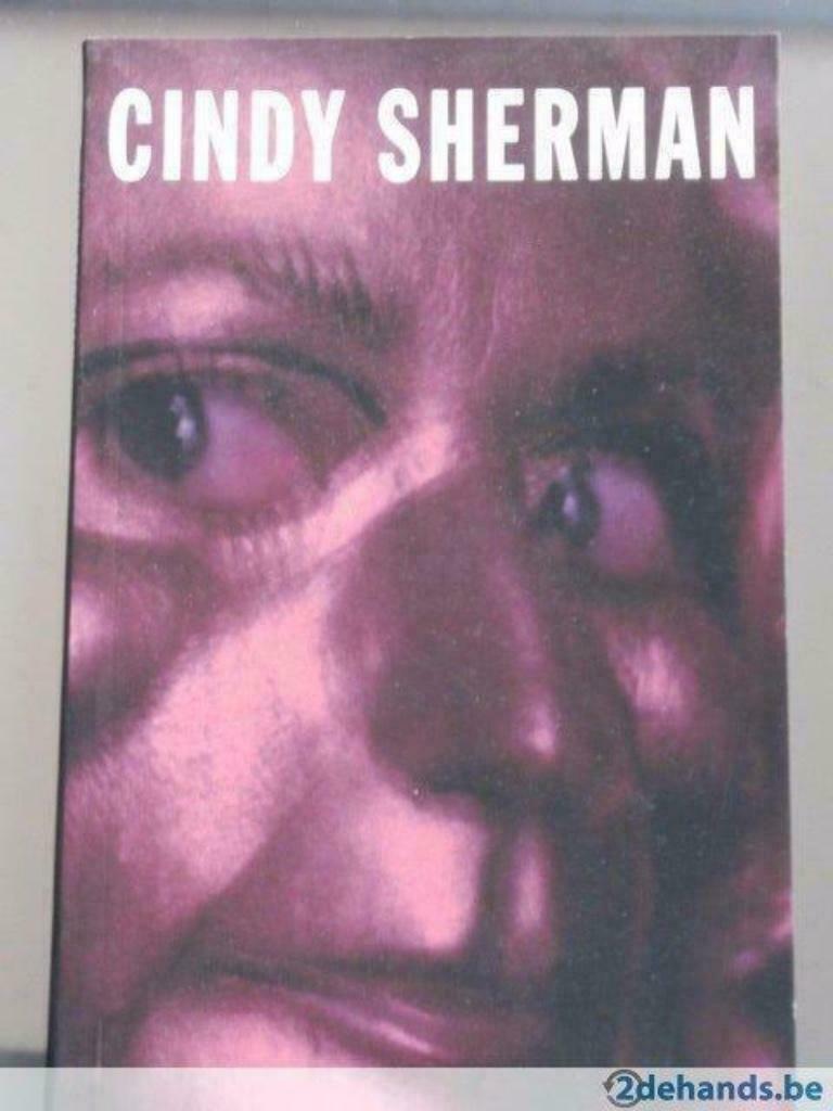 Catalogue Cindy Sherman 1996, Enlèvement ou Envoi, Comme neuf