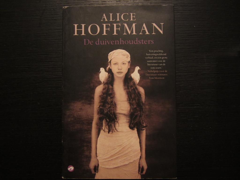 De duivenhoudsters   -Alice Hoffman-, Ophalen of Verzenden